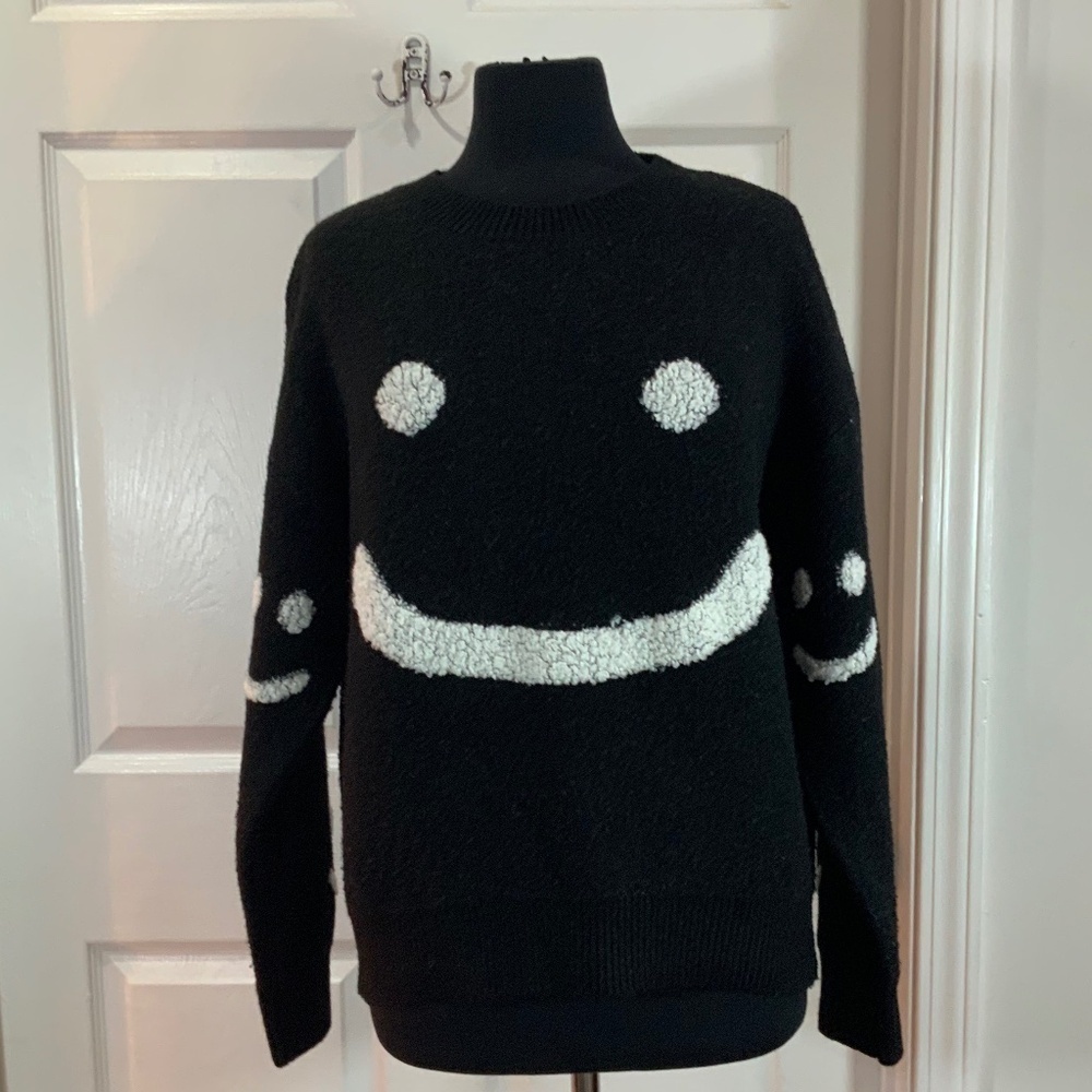 Smile Long Sleeve Smiley Face Black Sweater Size S/M